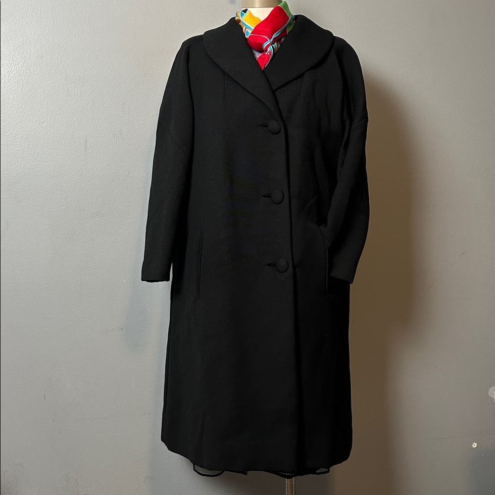 Vintage Forstmann virgin wool Women's black Coat knee length single button